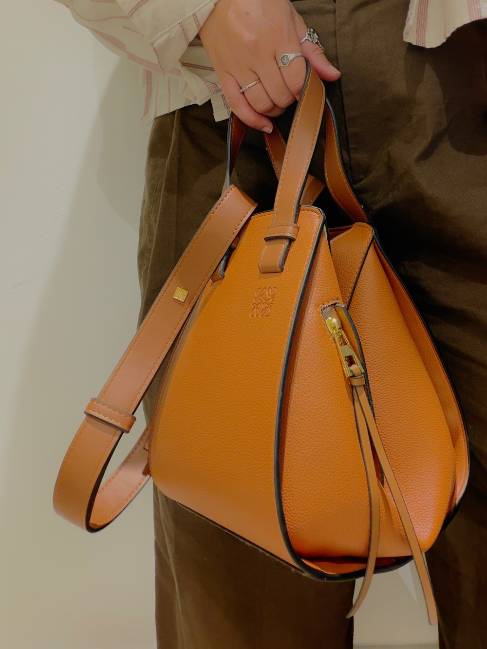 Leather Bucket Handbag in Cognac Brown - Designer-Inspired